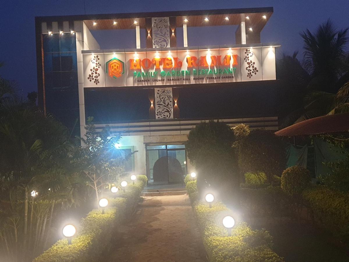 Hotel Ramji Family Garden Lodging Restaurant Karmad Exterior photo